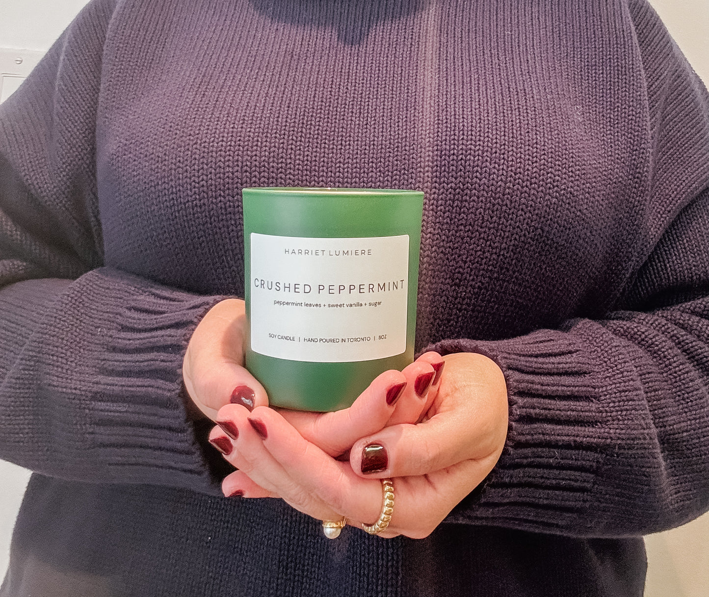 CRUSHED PEPPERMINT CANDLE (flat bottom)